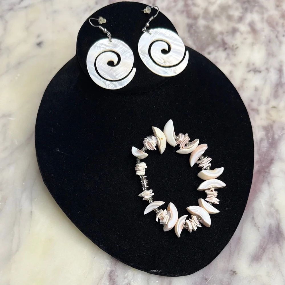 White Shell Spiral Earrings & Shell Chip Stretch Bracelet - Women Jewelry